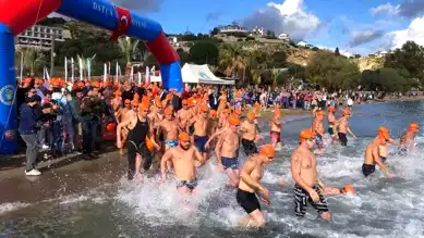 Datça'da Rekor Katılımlı Kış Yüzme Maratonu!