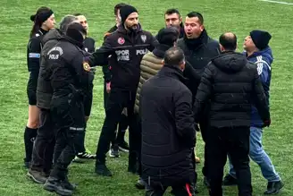 Sivas'ta Amatör Maç Gerginliği: Takım Sahadan Çekildi!