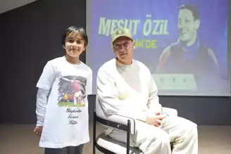 Okul Başkanı, Ünlü Yıldıza Okulda Yer Verdi!