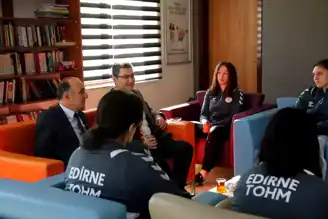 Meriç Kaymakamı Pazarı Ziyaret Etti, Güreşçiler Şampiyonaya Hazırlanıyor