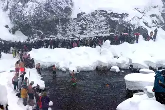 Rize'de Buz Gibi Su Şenliği!