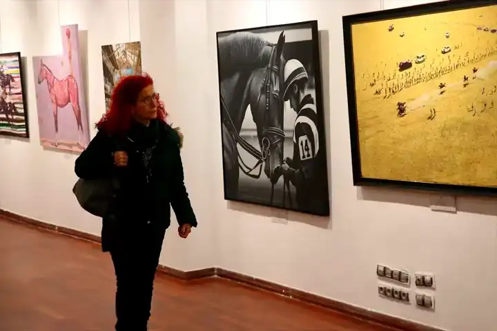 İzmir'de At Temalı Resim Sergisi