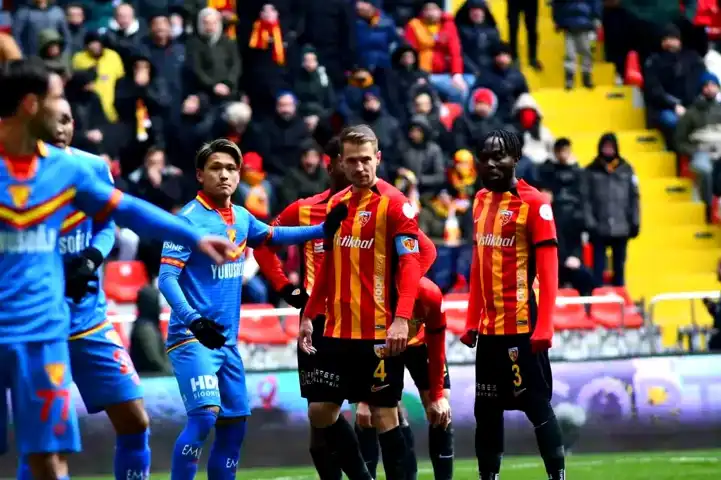 Kayserispor, Göztepe'yi 1-0 Önde Kapattı!