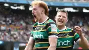 Allianz Stadium'da Northampton Şampiyonluk Kupasını Kaldırdı