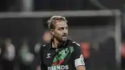 Sakaryaspor'da forma giyen Caner Erkin futbol kariyerini noktaladı