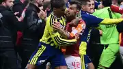Derbi Sonrası Saha Karıştı: Abdülkerim ve Brown'a 10 Maça Kadar Ceza Şoku