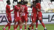 Sivasspor, Pendikspor'u 4-1 Mağlup Etti: İç Sahadaki İlk Galibiyetini Aldı