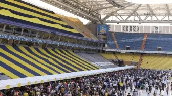 Fenerbahçe'de Seçim Belirsizliği Sürerken Galatasaray Zirvede Kalmaya Devam Ediyor
