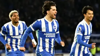 Ferdi Kadıoğlu'nun Golüyle Brighton, Chelsea'yi 3-0 Mağlup Etti