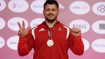 Rıza Kayaalp, Grekoromen Güreşte 13. Şampiyonluğunu Elde Etti