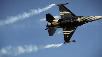 SOLOTÜRK'ten Antalya'da Nefes Kesen Prova Uçuşu