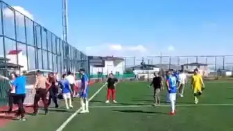 Türkoğlu'nda Şampiyonluk Maçı Sonrası Kavga: Yaralılar Var