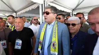 Fenerbahçe Olağanüstü Genel Kurulu'nda Başkan Adaylarına Yoğun İlgi