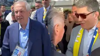 Fenerbahçe'de Tarihi Başkanlık Seçiminde Oy Verme İşlemi Devam Ediyor