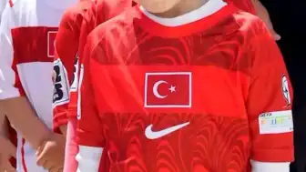 Felahiye'de Öğrencilerden A Milli Futbol Takımı'na Klip ve Forma Desteği