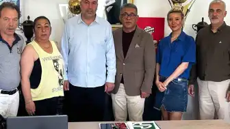 Adana Demirspor'a Yerel Basın Temsilcilerinden 100 Bin TL'lik Destek
