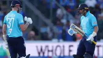 Cardiff'teki İkinci ODI Mücadelesinde Joe Root'un Performansı ile İngiltere Seriyi Eşitledi