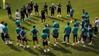 Konyaspor'da İki Genç Futbolcunun Sözleşmesi Feshedildi: Galatasaray ve Fenerbahçe Formalı Paylaşımlar Tepki Çekti