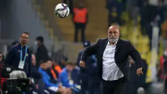 Iğdır FK Teknik Direktörü Hikmet Karaman: "Bu sezon ilk ikiye oynayacağız"