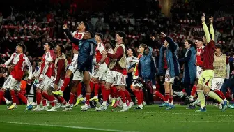 Arsenal, 22 Yıl Sonra Premier Lig Şampiyonu Oldu