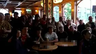 Arsenal, Manchester City'nin Bournemouth ile berabere kalmasının ardından 22 yıl sonra şampiyon oldu