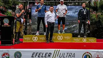 Efeler Yolu Ultra Trail'de Dereceye Giren Sporculara Madalyaları Verildi