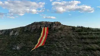 Galatasaray Taraftarlarından 26. Şampiyonluğa Dağdan Bayrakla Kutlama