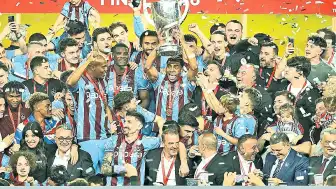 Trabzonspor, Fatih Tekke Yönetiminde Ziraat Türkiye Kupası'nı Kazandı