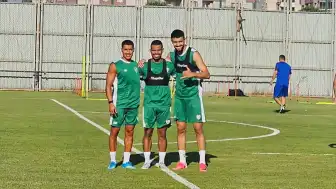 Bursaspor Teknik Direktörü Mustafa Er: "Mevcut kemik kadromuzu koruyarak gerekli takviyeleri yapıp lige iyi başlamak istiyoruz"