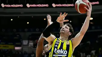 Fenerbahçe Beko, Anadolu Efes Karşısında Farkı Kapattı: 60-59