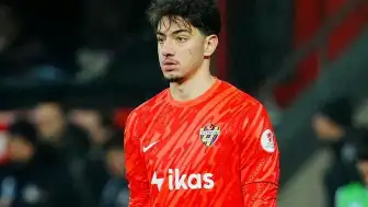 Trabzonspor, Galatasaraylı Kaleci Jankat Yılmaz'ı Transfer Etmek İstiyor
