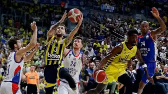 Türkiye Sigorta Basketbol Süper Ligi Yarı Final Heyecanı: Fenerbahçe Beko ve Anadolu Efes Karşı Karşıya