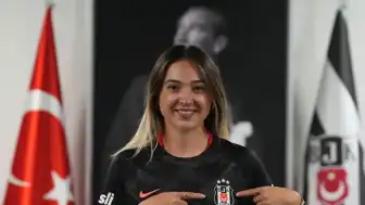 Beşiktaş Kadın Futbol Takımı Berna Yeniçeri'yi Kadrosuna Kattı