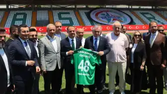 Gençlik ve Spor Bakanı Osman Aşkın Bak Muğlaspor'a Stadyum Müjdesi Verdi