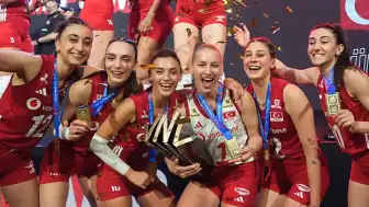 Milli Kadın Voleybol Takımı'nın Başarısı ve Santarelli'nin Açıklamaları