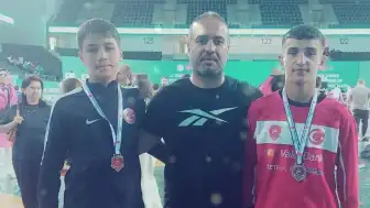 Minikler Türkiye Güreş Şampiyonası'nda Düzceli Sporculardan Gümüş Madalya Başarısı