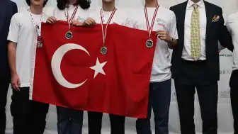 Coğrafya Olimpiyatı'nda Rum Bayrağı Açılması Skandal Yarattı