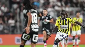 Fenerbahçe, Sturm Graz'ı Yenerek Play-off Turuna Yükseldi