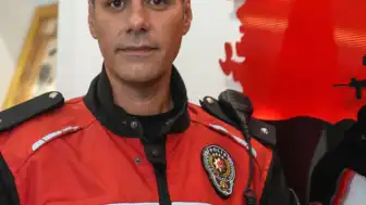 Gençlerbirliği-Fenerbahçe Maçında Duygusal Anlar: Polis, Taraftar Tepkisine Maruz Kalan Çocuğu Korudu