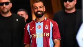 Mohamed Salah, Trabzonspor'da 30 Bini Aşkın Taraftarın Önünde İmza Attı