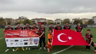 1966 Turanspor, Cumhuriyet'in 103. Yıl Dönümünü Sahada Kutladı