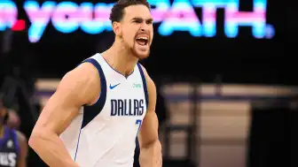 Dwight Powell, Fenerbahçe Tarfin'de: NBA'den Sarı-Lacivertli Kadroya Transfer