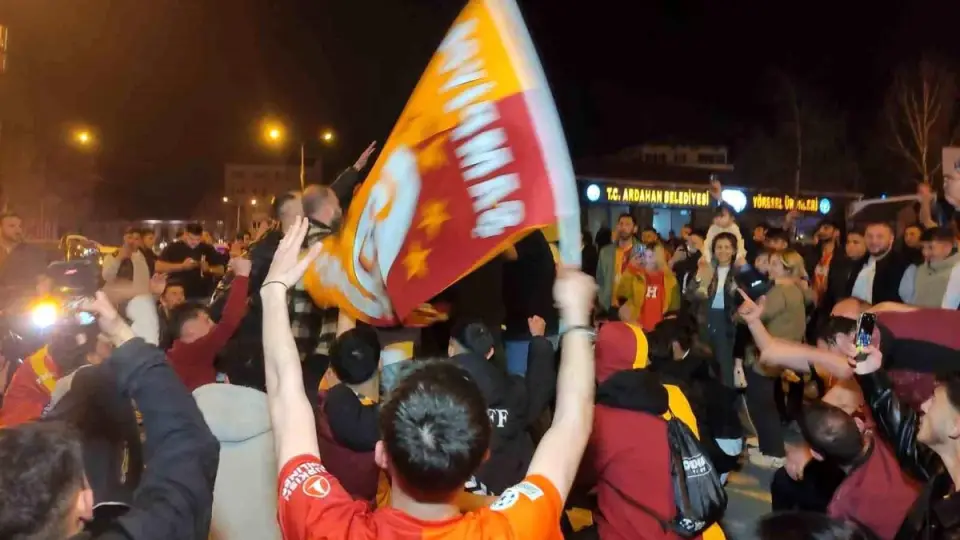 Galatasaray'ın Şampiyonluk Kutlamaları Ardahan'da Coşkuyla Yaşandı