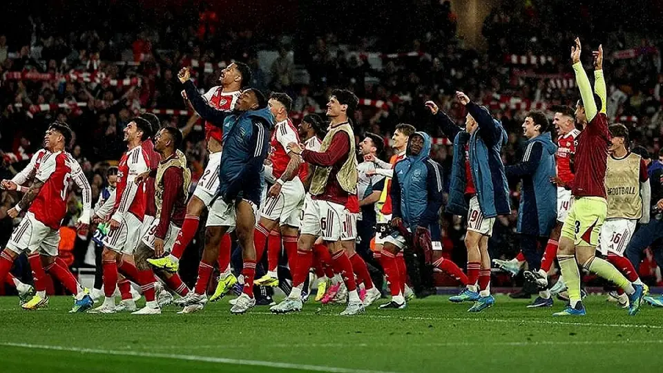Arsenal, 22 Yıl Sonra Premier Lig Şampiyonu Oldu