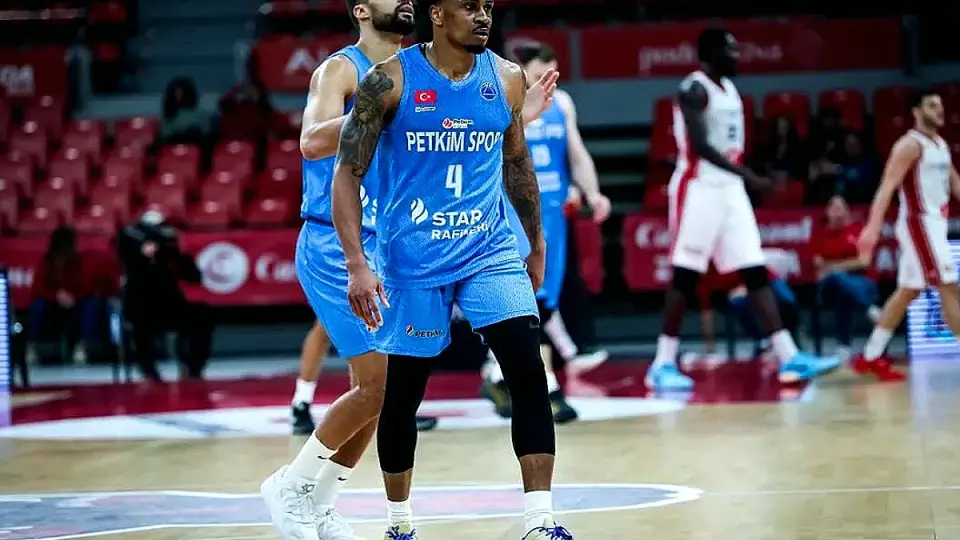 David Efianayi, Maccabi Tel Aviv ile Anlaştı