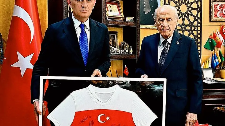Devlet Bahçeli'den TFF'ye Liglerin Tescili Konusunda Çağrı: "21 Takımla Devam Edin"