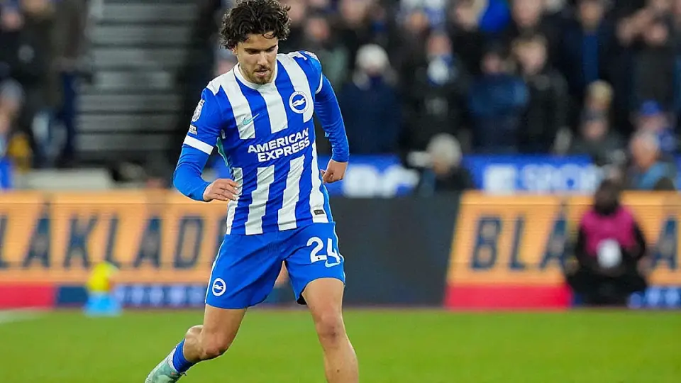 Ferdi Kadıoğlu'na Brighton'da Sezonun Oyuncusu Ödülü Verildi