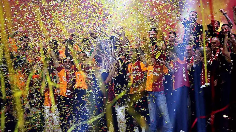 Galatasaray, Trendyol Süper Lig Şampiyonluğunu 'Dört Dörtlük Gece' ile Kutladı