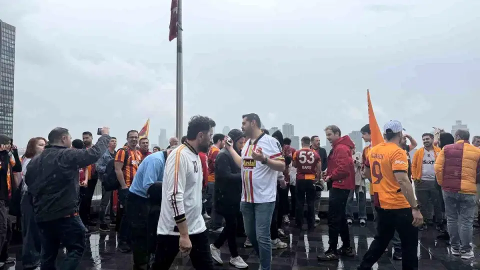 Galatasaray'ın Şampiyonluğu New York'ta Kutlandı