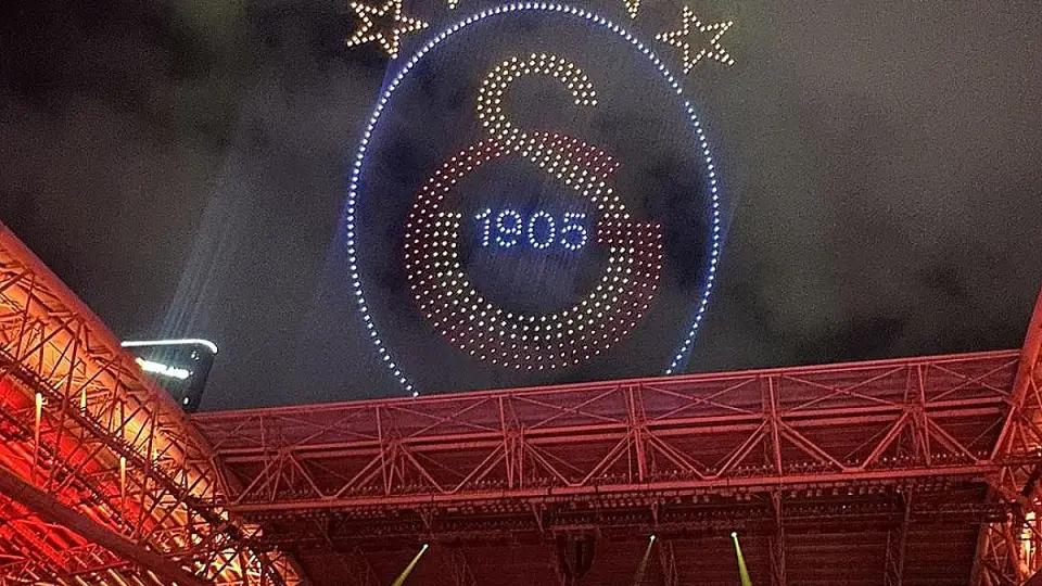 Galatasaray'ın Şampiyonluk Kutlamaları İçin Yeni Kararı: Sanatçı Sahne Almayacak